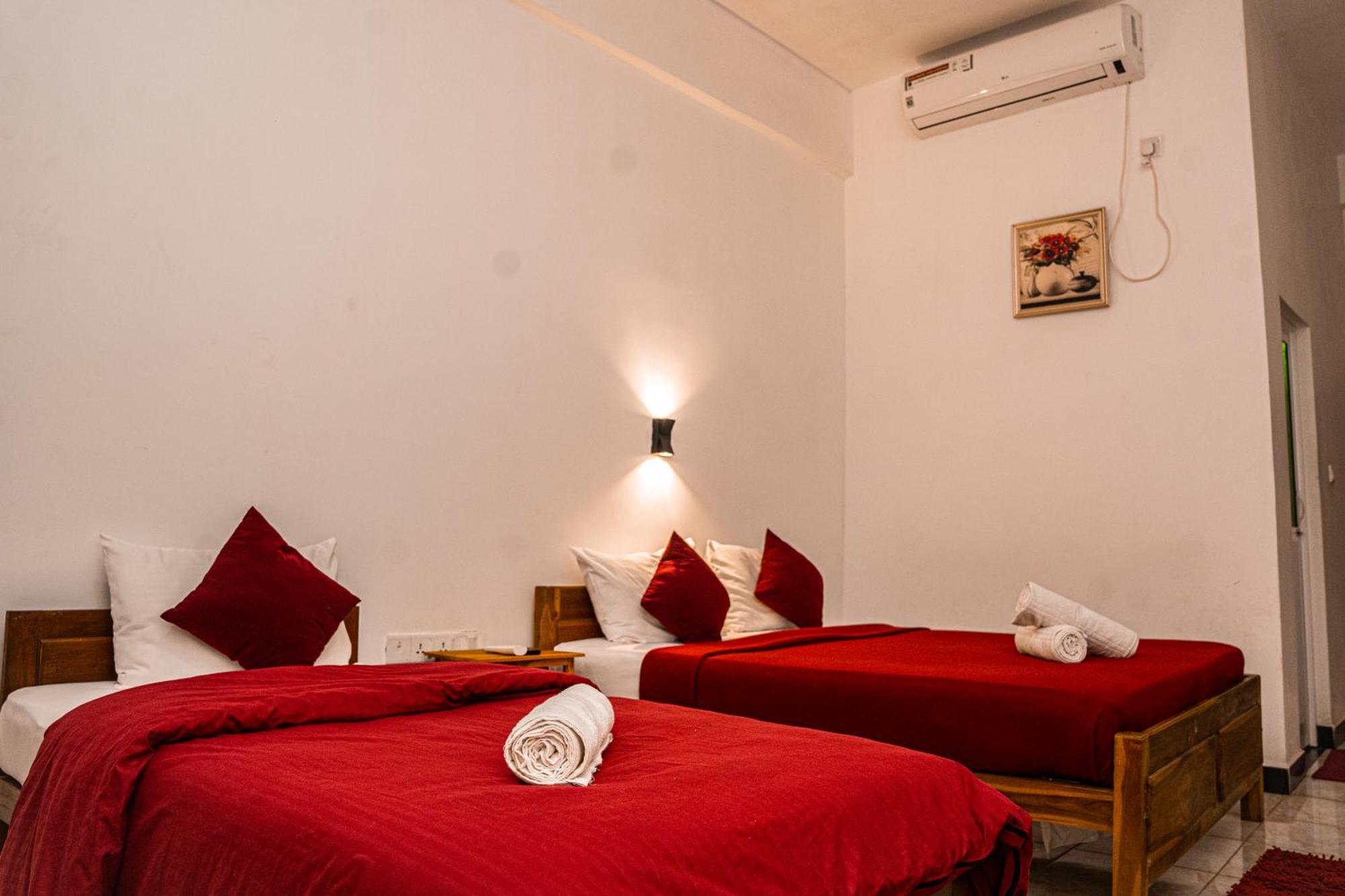 Theevanni Resort Тринкомале Екстериор снимка
