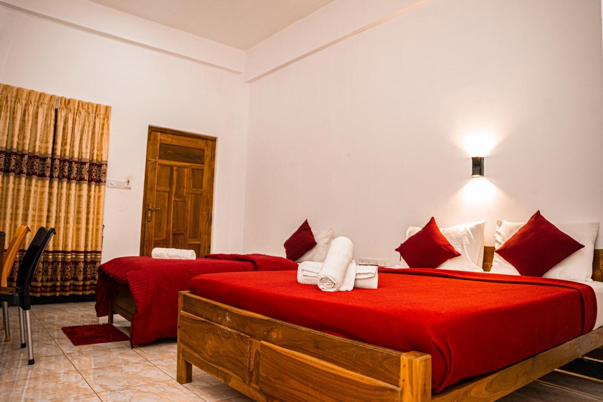 Theevanni Resort Тринкомале Екстериор снимка