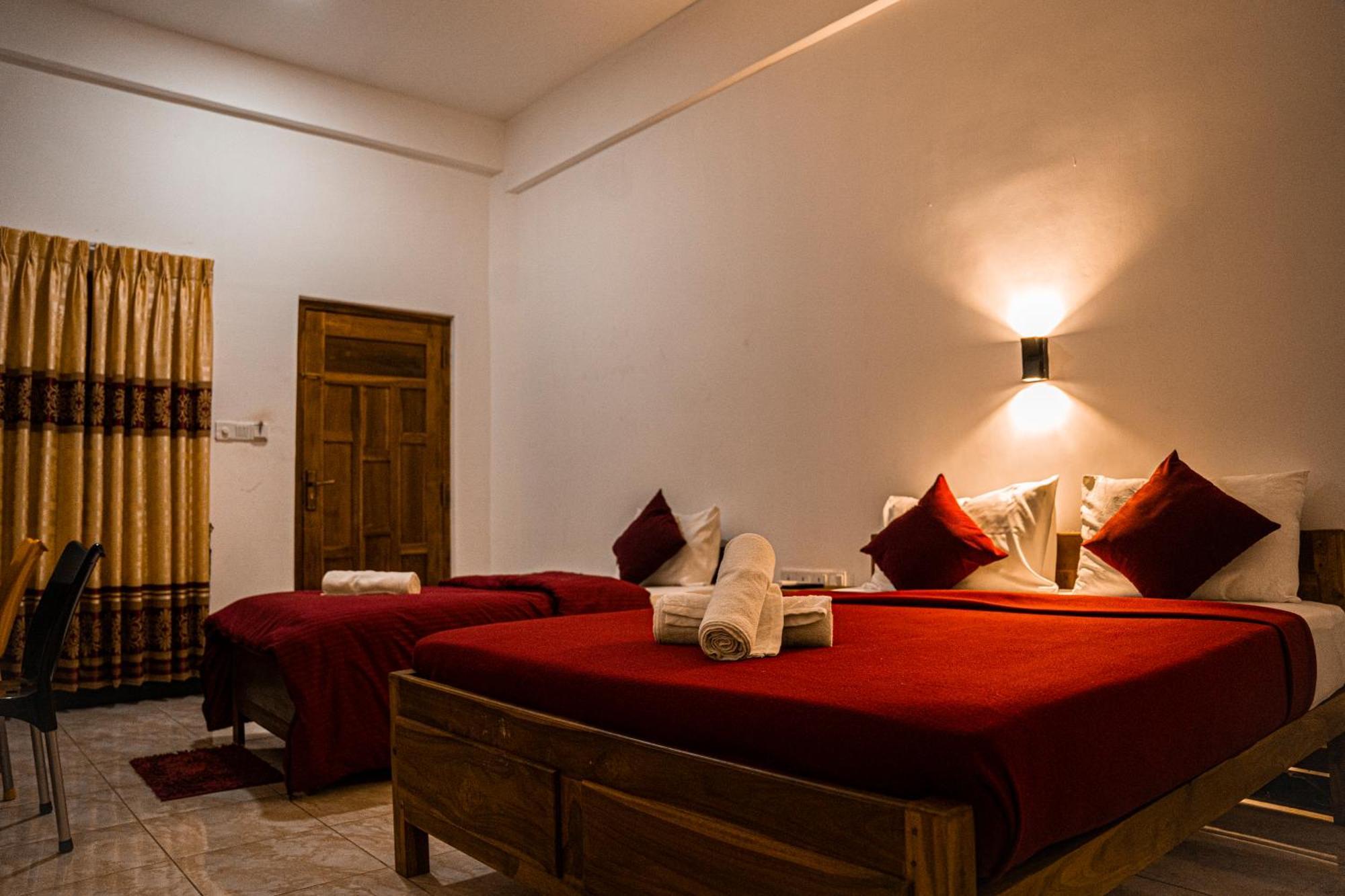 Theevanni Resort Тринкомале Екстериор снимка